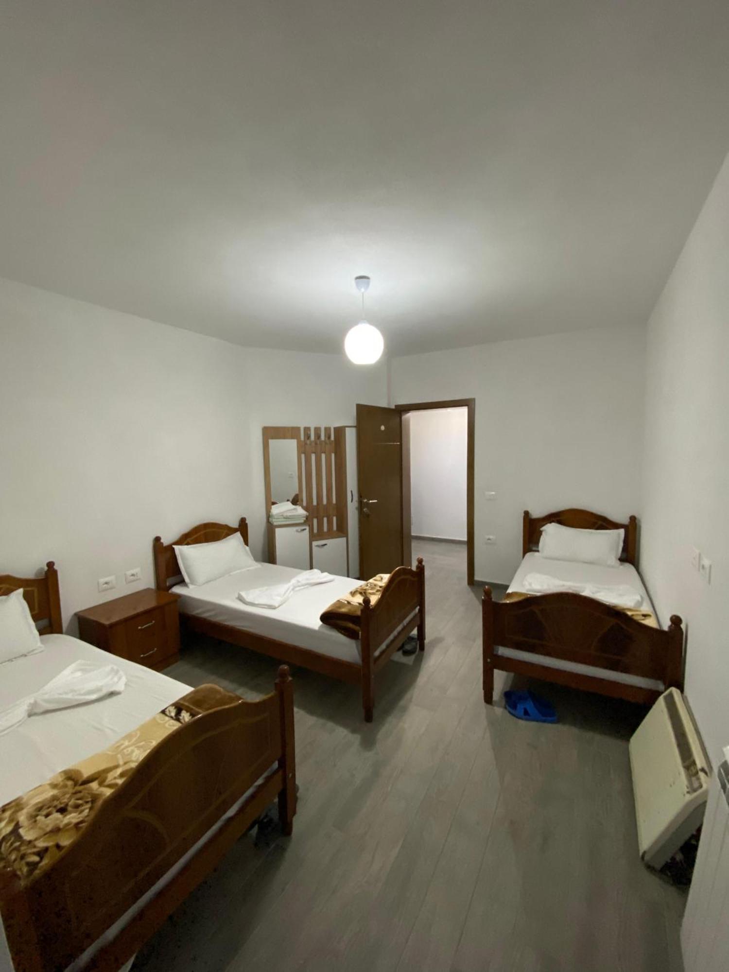 Guest House Korabi Ceren Екстер'єр фото